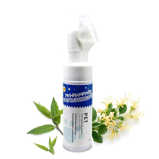 Bellepaws 99% Antibacterial No-Rinse Paw Cleaner for Dogs & Cats – Gentle Plant-Based Foaming Wash with Silicone Brush – 150ml